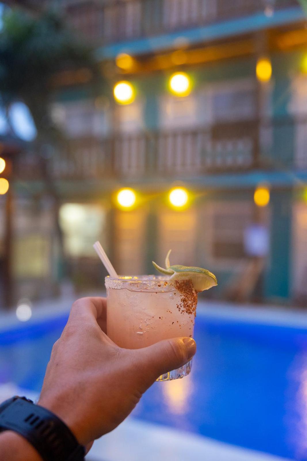 Ocean Tide Beach Resort San Pedro  Ngoại thất bức ảnh