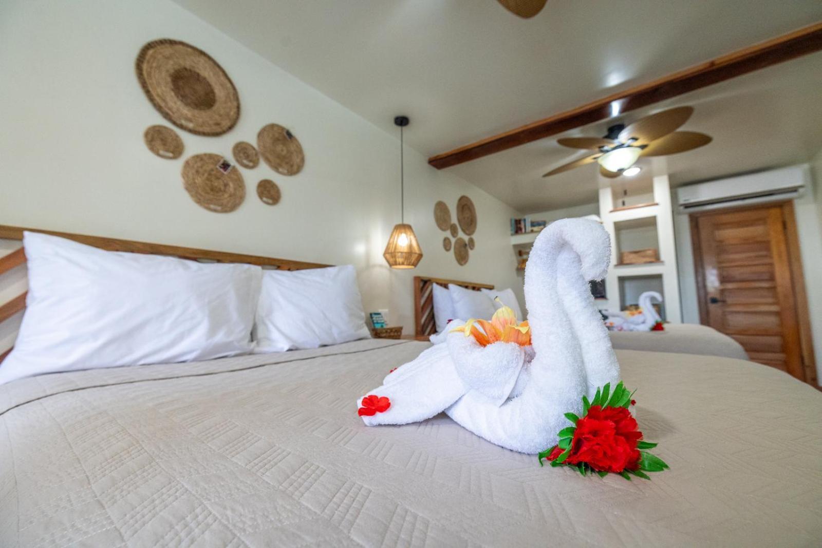 Ocean Tide Beach Resort San Pedro  Ngoại thất bức ảnh